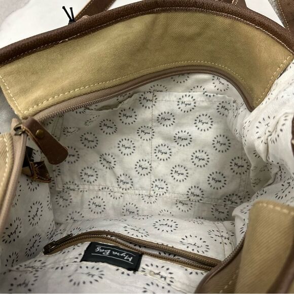 Myra Bag Handmade Exquisite Move Weekender Bag Upcycled NWT One Size - Picture 5 of 16